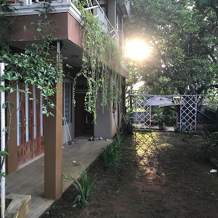 Villa Naumi Bandung Exterior photo