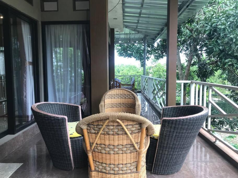 Villa Naumi Bandung Exterior photo